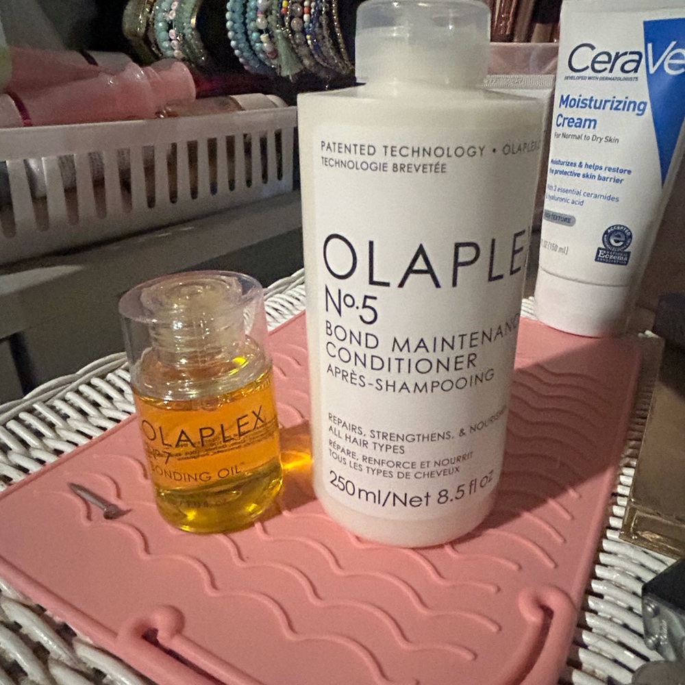 Olaplex No.5 Conditioner and Bonding Oil Set